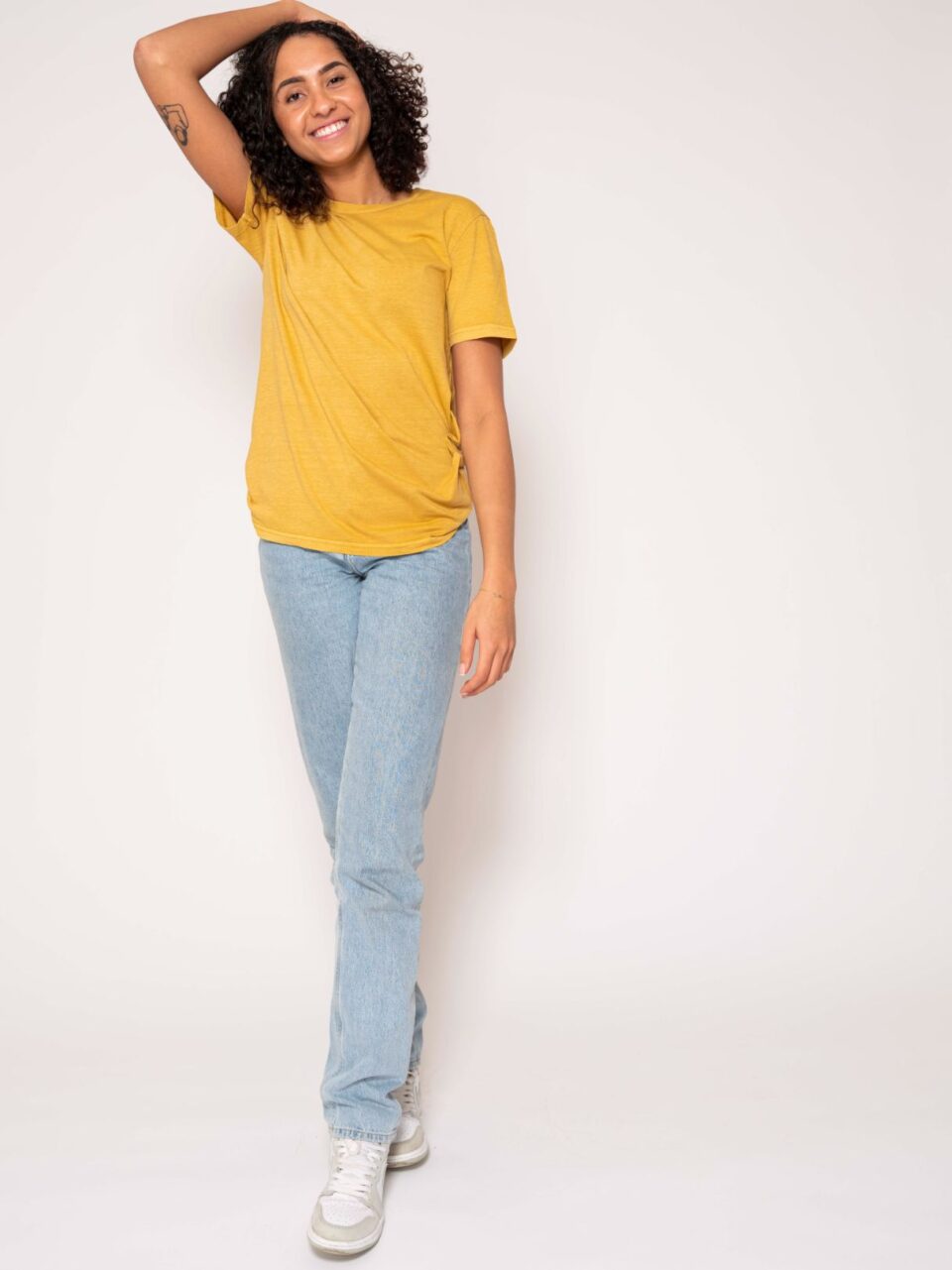 STROM_basic collection_washed old gold_shirt
