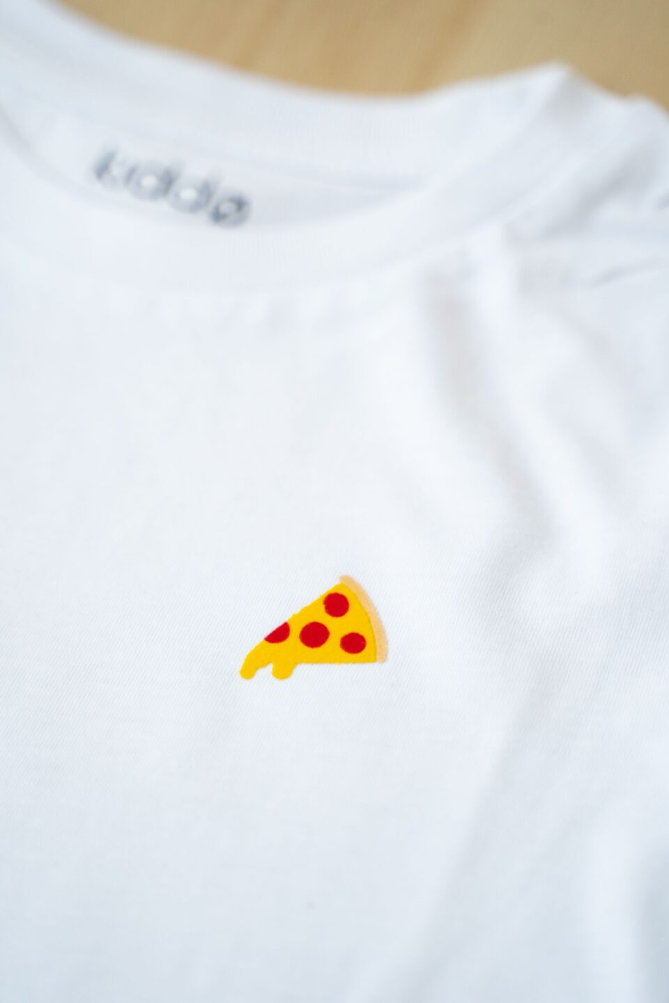KIddo_Kids shirt_minimal_white_pizza