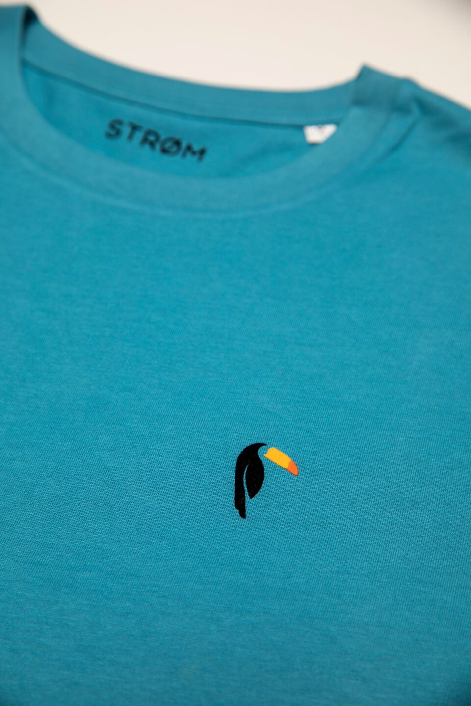 Pacific-blue-t-shirt-tucan