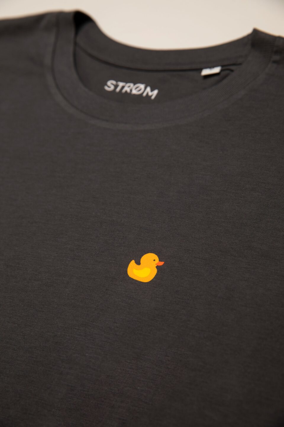 anthracite t-shirt duck