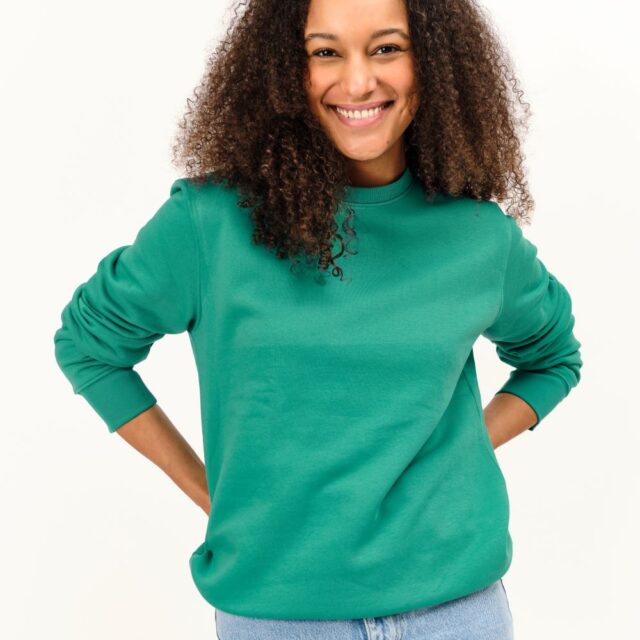 STROM Clothing_Basics_Vivid Green Sweater